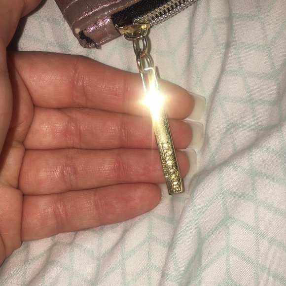 Lancôme Paris makeup bag small pink shimmery - Picture 5 of 5